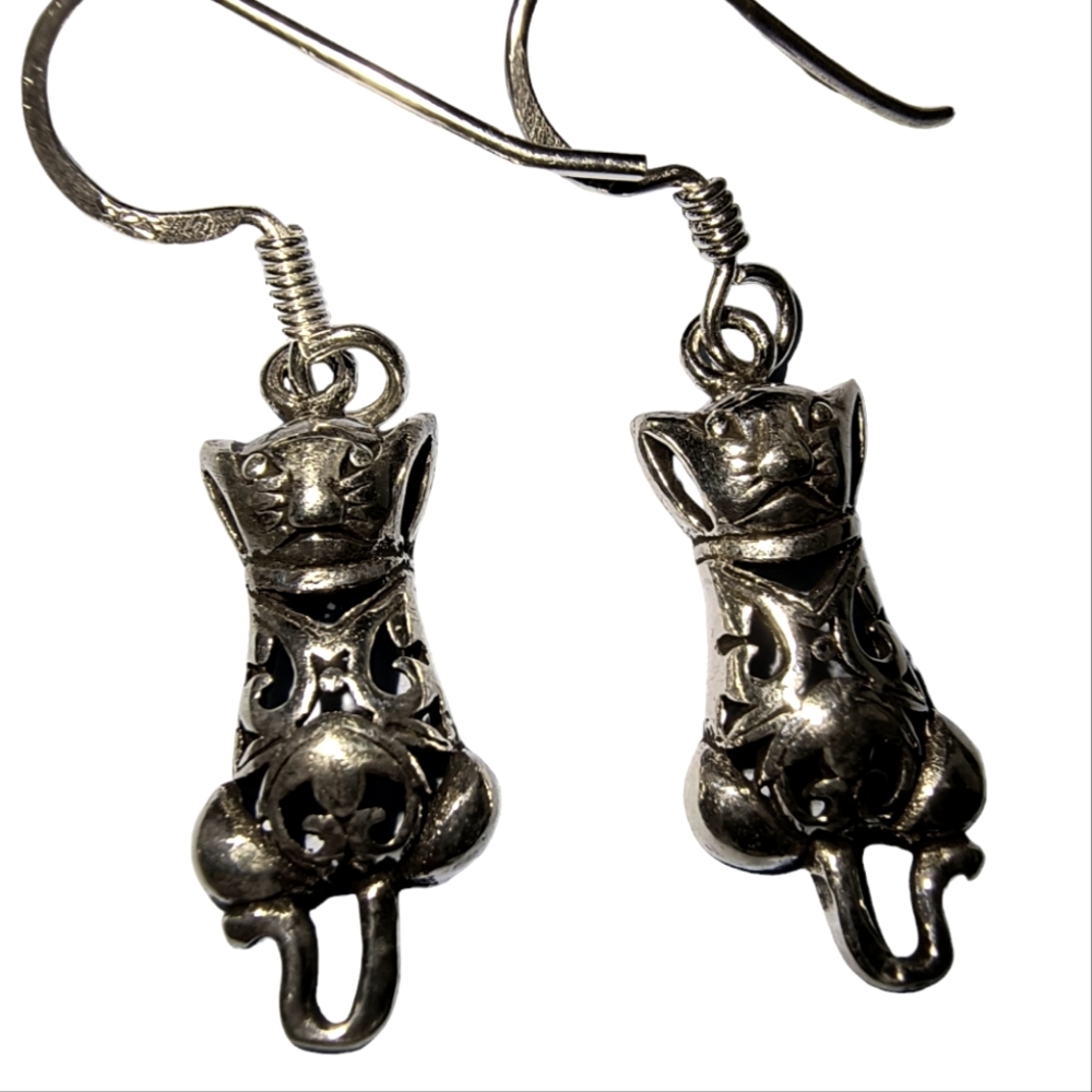 Sterling Silver Grumpy Cat Dangle Earrings